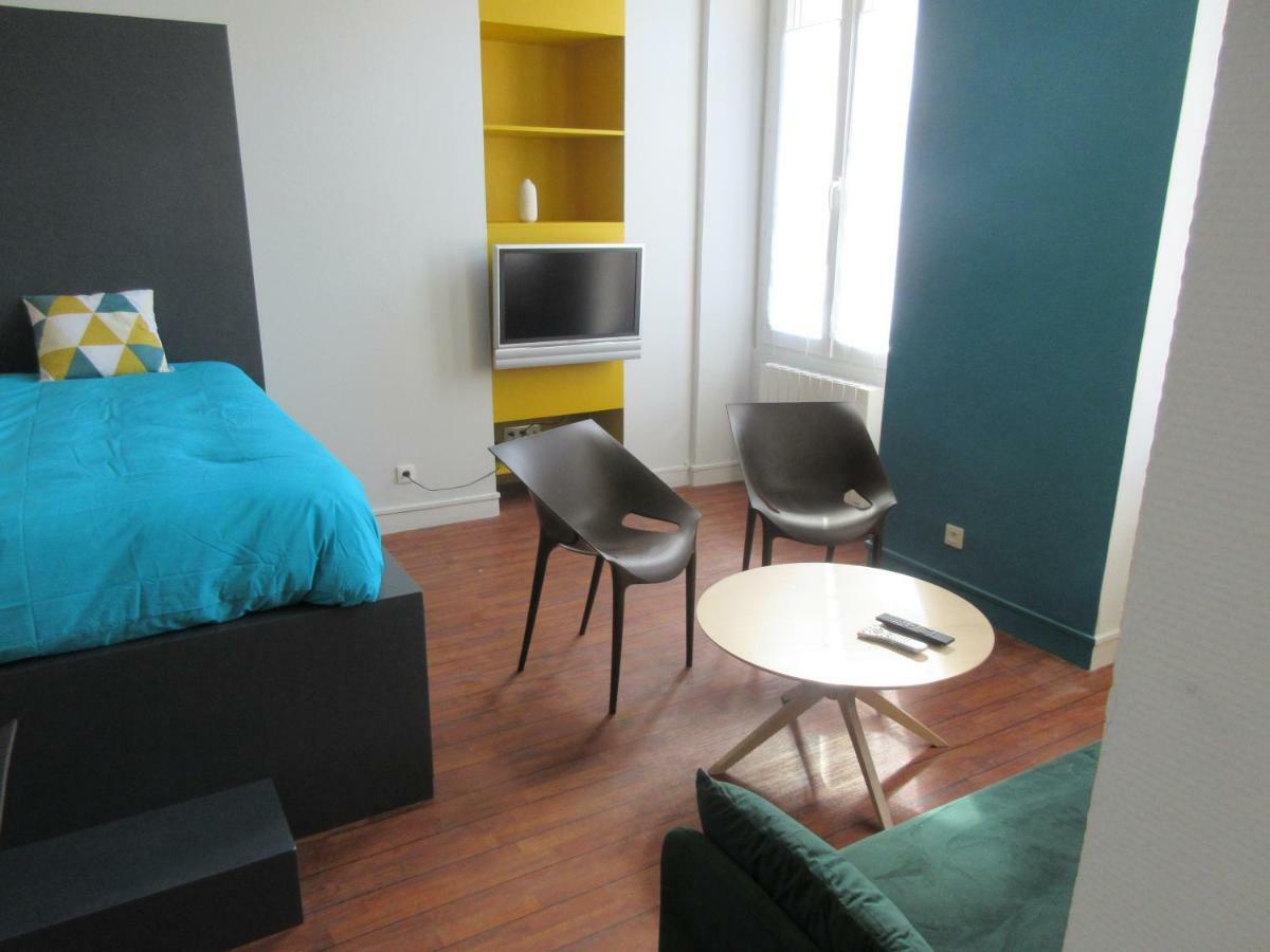 Preference - Hypercentre Avec Parking Prive Gratuit Et Lit Queen Size Apartment Poitiers Ngoại thất bức ảnh